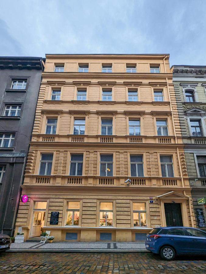 Stru House By Prague Days - Luxurious Apartments Next To National Theatre 外观 照片